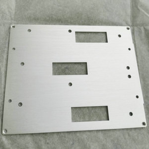 Disipador de Calor de Aluminio Personalizado, Placa Mecanizada de Precisión con Aletas de Enfriamiento para Equipos de Automatización - Product Image 4