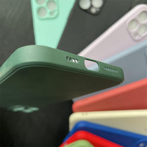 Funda Ultrafina de TPU Mate de Colores para <span class=keywords><strong>iPhone</strong></span> 15 Pro Max 14 13 <span class=keywords><strong>12</strong></span> 11 Cubierta Ligera de Silicona TPU con Orificios Pequeños para Protección de Lente - Product Image 5