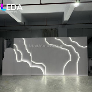 LEDA Fournitures de scène pour mariages et événements : Mur de fond de scène rectangulaire en acrylique blanc à LED ondulées - Product Image 2