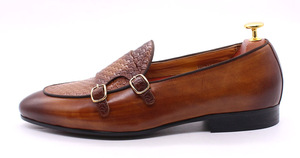 Mocasines de Cuero Hechos a Mano para Hombre con Punta Redonda y Borlas, Zapatos Mocasines con Tachuelas para Hombre - Product Image 5