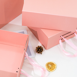 Hot Trending Custom LOGO Biodegradable Rollover Cardboard Craft Paper Boxes Magnet Gift Box Pink Shipping Boxes for Packiging - Product Image 4