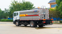 Pulvérisateur de pâte de ciment avec système de nettoyage intégré, moteur diesel, transmission 4x2, zone de pulvérisation de 8 à 12 m pour l'entretien routier et l'exportation mondiale