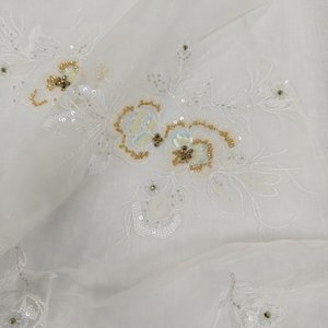高品質のスパンコールビーズ刺繍入りシアーシフォン生地 春夏用ドレスやローブの衣料素材 - Product Image 3
