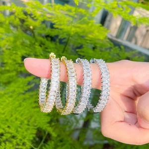 Créoles HIBRIDE <span class=keywords><strong>Grande</strong></span> Taille <span class=keywords><strong>Or</strong></span> Blanc Couleur CZ Européennes pour Femmes Accessoires Boucles d'Oreilles Fille Femme E-969 - Product Image 3