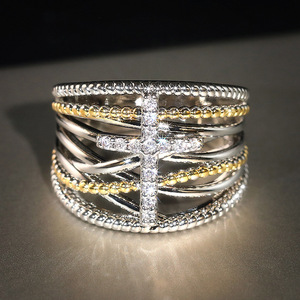Anello Punk a Strati Bicolore, Gioiello da Dito Trendy e di Tendenza - Product Image 2