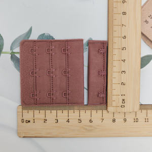 Fermeture arrière à crochets et œillets 3x3 57mm – Fermeture personnalisée pour la confection de soutiens-gorge, accessoires vestimentaires, attaches pour vêtements - Product Image 3