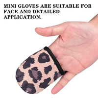 Kit de gants auto-bronzants en velours OEM/ODM avec ceinture pour le pouce, gant applicateur de bronzage sans soleil léopard, ensemble de gants auto-bronzants sans soleil
