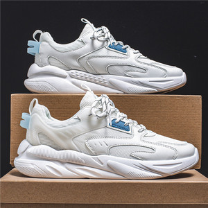 Chaussures de sport athlétiques pour femmes en daim blanc respirant, à plateforme décontractée, avec fermeture chaussette et motif floral - Product Image 2