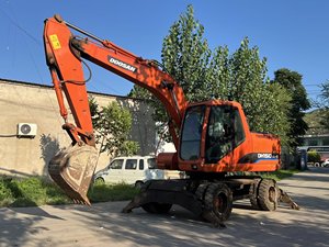 รถขุดมือสองราคาถูก DH150 สภาพดี ใช้งานได้เชื่อถือได้ Doosan DH150 กำลังลดราคา - Product Image 2