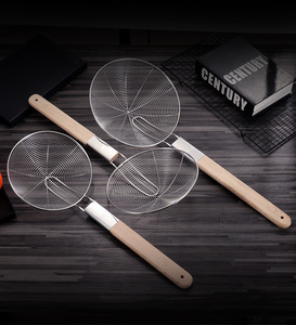 Cuillère écumoire en gros en acier inoxydable avec manche en bois, filtre à huile pour friture, passoire pour fondue, ustensile de cuisine - Product Image 3