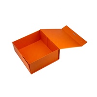 Boîtes cadeaux pliables personnalisées en kraft recyclables pour vêtements, bougies, vin, montres, avec estampage à chaud et gaufrage, magnétiques et pliables