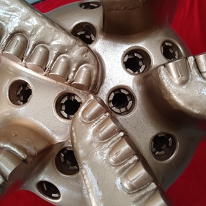 171/<span class=keywords><strong>2</strong></span>インチIADCM323オイルガス掘削用4ブレードダイヤモンドヘッドPDCドリルビット - Product Image 6