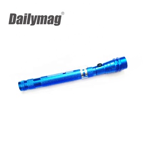 Pickup magnetico con Luci A LED, Magnete Telescopico Pick Up Strumento di Gadget per Gli Uomini, Tuttofare, <span class=keywords><strong>il</strong></span> padre/Papà, Marito, Fidanzato - Product Image 3