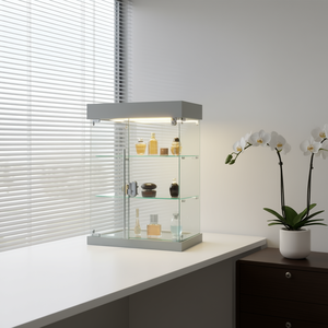 Vitrina Moderna de Mostrador con Vidrio Templado de 35 cm de Ancho, Puerta con Cerradura e Iluminación Halógena, Acabado Gris Claro - Product Image 3
