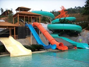 Équipements d'amusement aquatique sur mesure, luges pour petits parcs à thème, luges en fibre de verre, toboggans aquatiques en forme de canon - Product Image 5