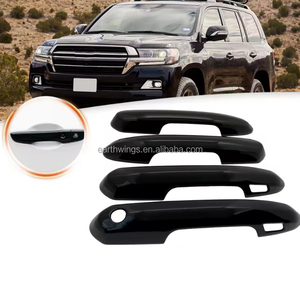 Para Toyota Land Cruiser 300 <span class=keywords><strong>J300</strong></span> 2021 2022 para <span class=keywords><strong>Lexus</strong></span> <span class=keywords><strong>LX</strong></span> negro brillante fibra de carbono cromado cubierta de manija de puerta pegatina piezas de coche - Product Image 1