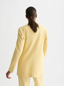 Blazer amarillo claro de mujer con solapa con muescas y bolsillos con solapa para oficina y uso casual - Product Image 4
