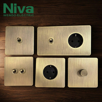 Prise Schuko Niva, 2 prises, norme européenne, panneau en métal brossé, prises vintage, boîte ronde européenne