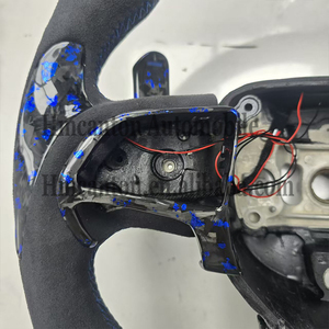 Últimos Productos: Volante Deportivo con Palanca de Cambios LED, Fibra de Carbono Forjada y Alcántara para Dodge Challenger SRT - Product Image 6