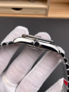 Venta directa de fábrica de reloj clásico para mujer con esfera de 43 mm, caja de acero inoxidable 904, cristal de zafiro azul, hecho en China. - Product Image 3