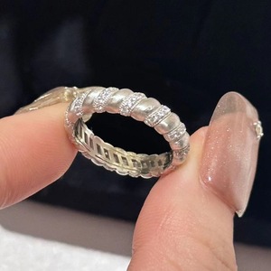 Bague en argent pur S925 vintage avec diamant pour femmes, style français, luxe léger, bague en dentelle torsadée brossée - Product Image 1