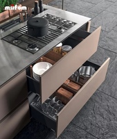 Meuble de rangement de cuisine encastré en chêne moderne sur mesure, panneau dissimulé, organisateur de rangement haut, modulaire et écologique