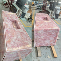 Îlot de cuisine miniature personnalisé en quartz rose massif avec évier intégré