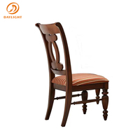 Chaise de salle à manger en velours et bois massif personnalisable, ensemble de table villa en acajou royal, meubles haut de gamme de conception hôtelière européenne de luxe
