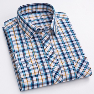 Camicia Casual da <span class=keywords><strong>Uomo</strong></span> a Maniche Lunghe in Cotone Puro con Colletto Quadrato e Motivo a Quadri, Sottile, Lavabile in Lavatrice, Collezione Primavera 2026 - Spedizione Internazionale - Product Image 3
