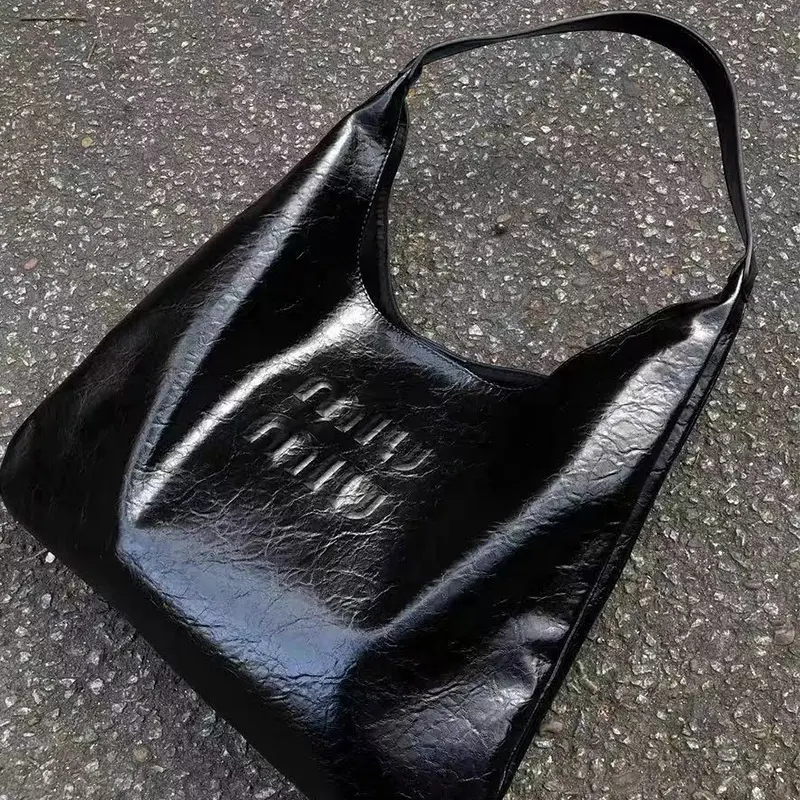 New Fashion Women Handbag Designer Pu Leather Waterproof Shopping Daily Used Patent Leather Bag