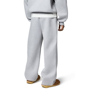 <span class=keywords><strong>Pantalon</strong></span> de survêtement de survêtement Streetwear personnalisé de haute qualité <span class=keywords><strong>pantalon</strong></span> de survêtement poids lourd 600 Gsm coton Baggy gris <span class=keywords><strong>pantalon</strong></span> de survêtement à jambe droite large pour hommes - Product Image 3