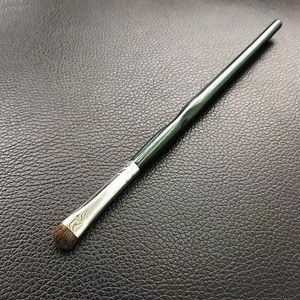 Petite tête plate poils d'animaux couchés ver à soie brosse yeux détails paupière vers le bas à <span class=keywords><strong>ombre</strong></span> à paupières brosse - Product Image 6