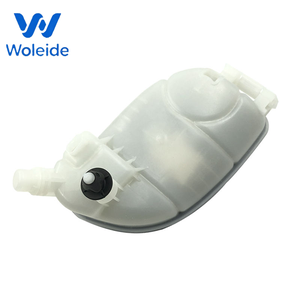 A2465000049 <span class=keywords><strong>Mercedes</strong></span>-Benz W156 246 GLA-Class AMG Vase d'expansion du liquide de refroidissement du radiateur - Product Image 3