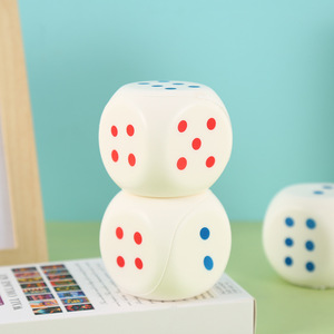 Juguete antiestrés de dados de PU para niños de 5 a 7 años, unisex - Product Image 3