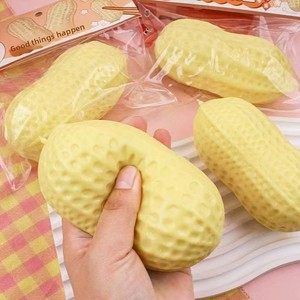 Jouet Squishy en TPR en forme d'arachide - Anti-stress souple à presser, Cadeau sensoriel mignon sur le thème de la nourriture - Product Image 1
