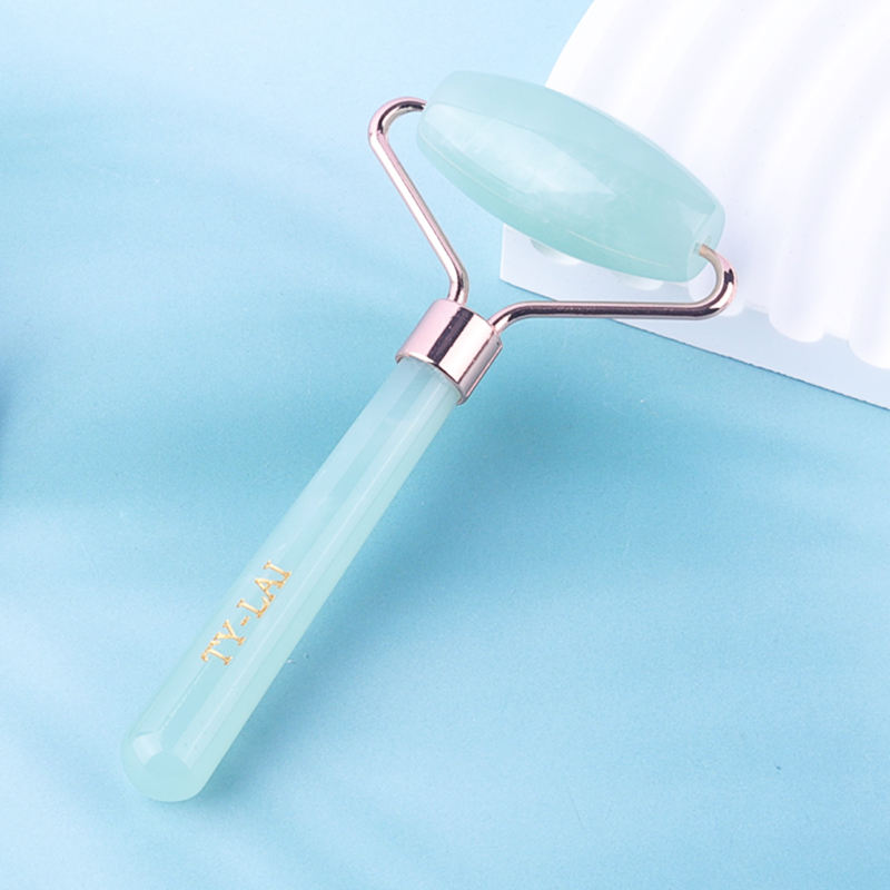 สีเขียวอ่อน