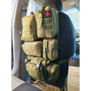 Organisateur de siège arrière de voiture durable MMC AKM-82 avec 5 sacs multifonctionnels pour solutions de rangement de véhicules passagers - Product Image 1