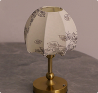 Lampe de bureau en tissu style vintage moderne avec chargement sans fil, intensité réglable par toucher, éclairage d'ambiance sur batterie pour chambre, hôtel, bar