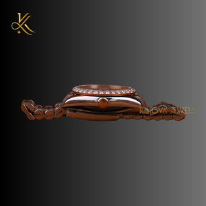 Exquisito reloj de cuarzo con diamantes Moissanite con movimiento de precisión de acabado brillante de primera calidad y diseño de lujo para un aspecto elegante - Product Image 5