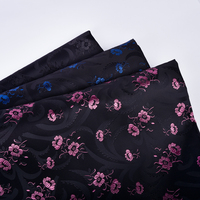 Dernier Tissu Jacquard Brocart Noir Teint Fil à Fil avec Motifs Floraux 3D Élégants, Texture 100% Polyester pour Robes Filles et Femmes JS-17582