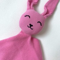Couverture d'emmaillotage en coton tricoté doux et uni pour bébé, idéale pour la literie de la crèche, couverture de sécurité mignonne en forme de lapin pour nourrisson