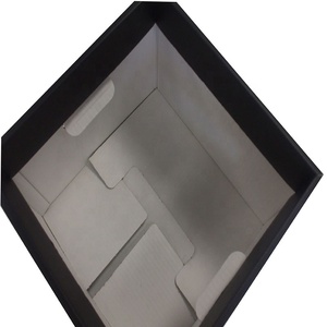 Grand carton de rangement pour whisky Hennessy 750 ml avec poignée découpée, boîte cadeau pliable avec couvercle et base, pelliculage mat, recyclable - Product Image 3