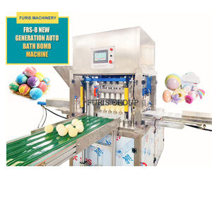 Machine à fabriquer des bombes de bain effervescentes hydrauliques à servo haute capacité automatique avec moteur à pompe à engrenages 3600 pièces par heure - Product Image 1