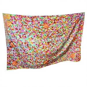 Dupatta de Algodón 100% No Tejido con Bordado Floral Real, Hecho a Mano, Tradicional, Elegante - Product Image 4