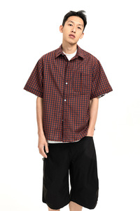 <span class=keywords><strong>Chemise</strong></span> pour homme à manches courtes, coupe ample, style vintage, en mélange polyester/coton anti-rétrécissement 160 g/m², à <span class=keywords><strong>carreaux</strong></span> rouges <span class=keywords><strong>et</strong></span> bleus, avec logo personnalisé OEM - Product Image 3