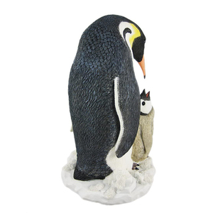 Estatua de pingüino de madre e hijo de resina fundida en frío, pollito bebé, un gran regalo para nuevas mamás - Product Image 3