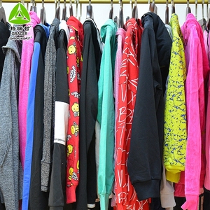เสื้อฮู้ดดี้แบรนด์ Gracer Thrift สำหรับฤดูหนาว คอกลม ยูนิเซ็กส์ ผู้ใหญ่ ผลิตจากโพลีเอสเตอร์/คอตตอน ทุกขนาด เสื้อผ้ามือสอง Ukay Bales Vip Bales - Product Image 4