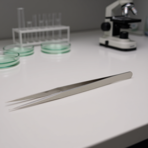 Pinzas de laboratorio Vetus Ts 11, punta fina de acero inoxidable de precisión para uso científico - Product Image 3