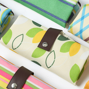 Bolsa <span class=keywords><strong>de</strong></span> Compras Plegable Impermeable <span class=keywords><strong>de</strong></span> <span class=keywords><strong>Tela</strong></span> Oxford Grande, Personalizada con Impresión Floral, Enrollable - Product Image 3