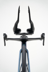 Bicicleta de Carretera TT-VEGA con Ruedas de Carbono Cerradas, Cuadro Integrado Aerodinámico UCI, 700C, Frenos de Disco, Aprobada por la UCI - Product Image 5